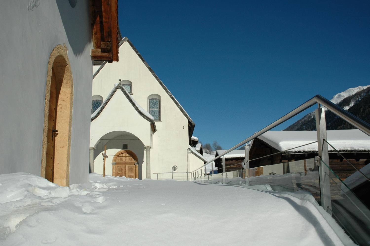 Hotel-Restaurant Drei Tannen Bellwald Exterior photo